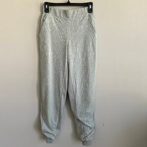 Athleta Brooklyn Lined Ribbed Camo Animal Print Joggers Mint Green Grey 2